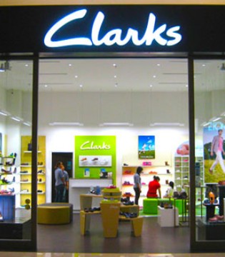 Clarks,鞋业大牌,出售股份