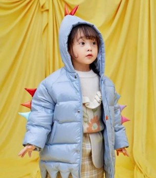 羽成扉,羽绒服,时尚冬装