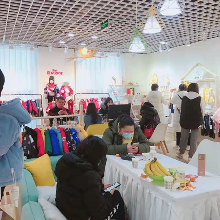 祝賀卡貝魚2021秋冬新品發布會成都站圓滿落幕!