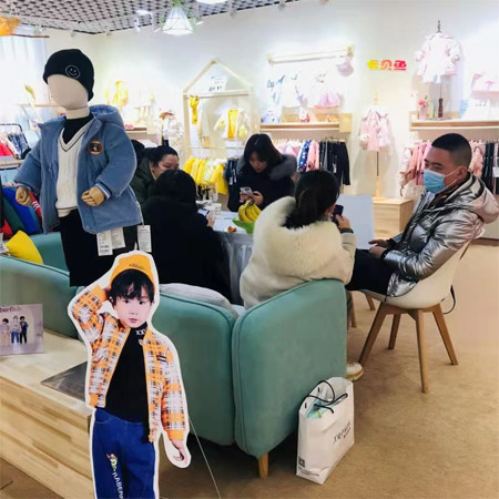 祝賀卡貝魚2021秋冬新品發布會成都站圓滿落幕!