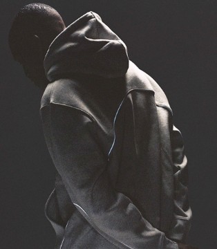 MAISON KITSUNE,Helinox,Drake,Nike