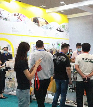 恭喜歌贝儿参展第4届中国童装产业博览会取得圆满成功