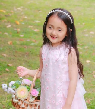 粒子LiCiLiZ 甜美不单调 温婉女孩装扮
