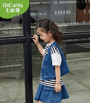 七彩芽,牛仔穿搭,T恤,polo衫