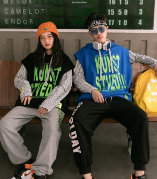 咭咔（江西代理）,青少年穿搭,时尚搭配,卫衣服饰