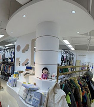 朗兴服饰 一家专注给孩子带来好产品的童装品牌