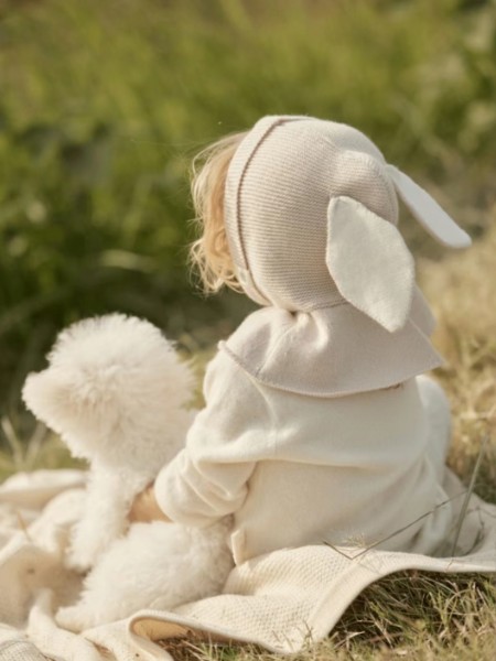童装品牌2022冬季小兔耳朵巴拉克拉法帽