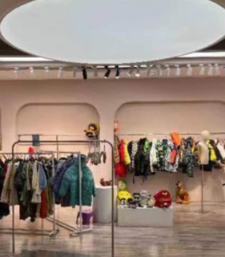 朗兴服饰新品上市 更多时尚好物等你来选！