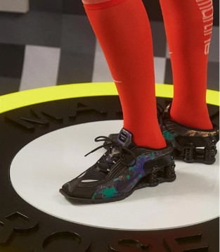 Martine Rose​ x Nike Shox MR4,潮流鞋款,时尚