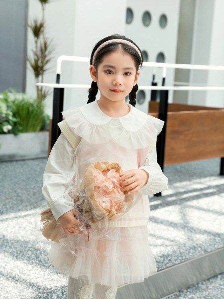七彩芽秋季時尚新品  簡潔溫暖 靚麗溢滿青春活力