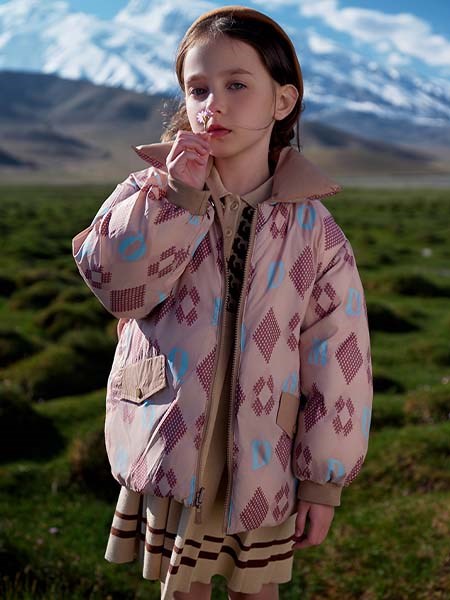 MQD羽绒系列 复古而简约时尚 满足孩子的温暖诉求 