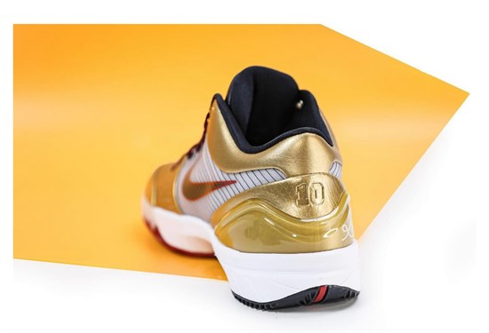 Nike Kobe 4 Protro “Gold Medal” 复刻版即将亮相