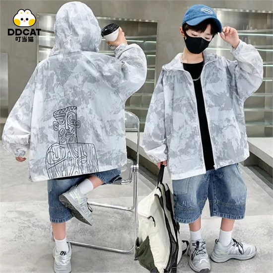 叮当猫童装2025新款男童防晒衣：夏日的守护者！