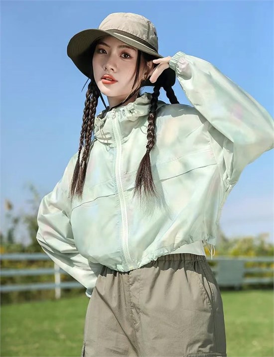 KK少年户外山系服饰 简约清爽 时尚休闲