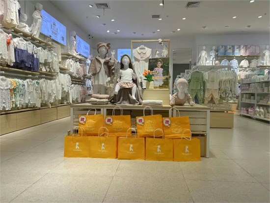 童泰入驻武汉武昌区凯德广场 新店即将火热开启！