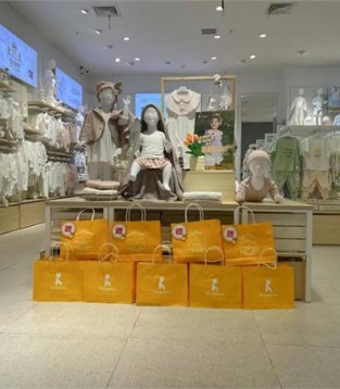 童泰入驻武汉武昌区凯德广场 新店即将火热开启！