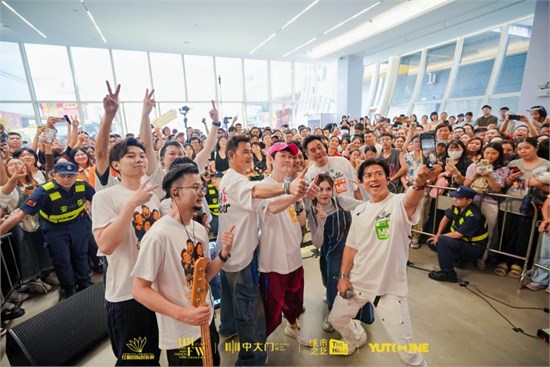 第十四届红棉国际时装周闭幕 在变局中开新局