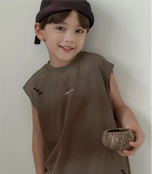 夏日的安全感 是穿着上的舒适自由 无惧炎热