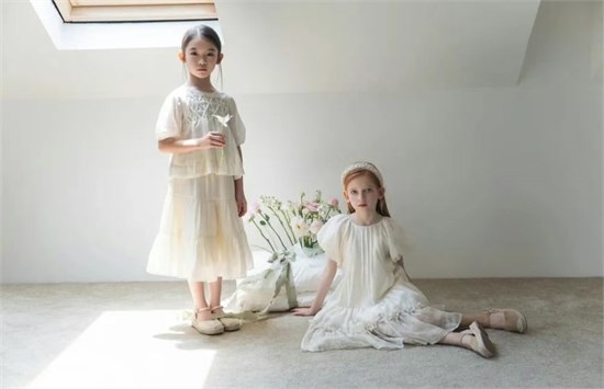 淘气贝贝夏季新品 米杏色裙子恬静温柔 