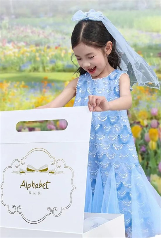 爱法贝Alphabet童裙 开启女孩的夏日梦幻童话