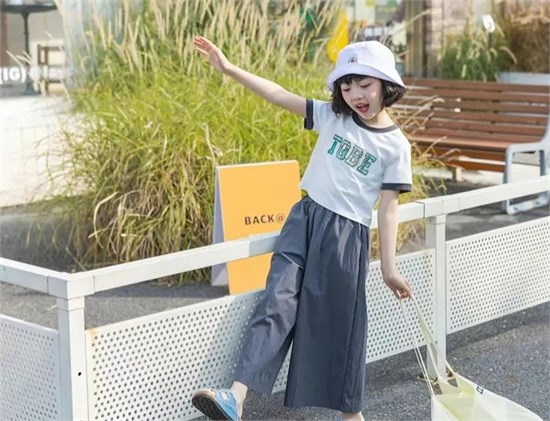 淘气贝贝夏季新品 简约而舒适自然 