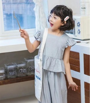 淘气贝贝夏季新品 简约而舒适自然