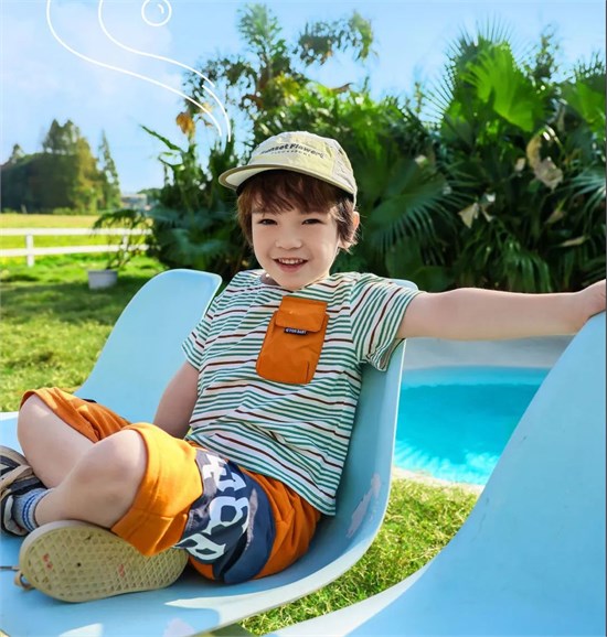 欢乐夏日 用时尚童装定格夏日的纯真趣味