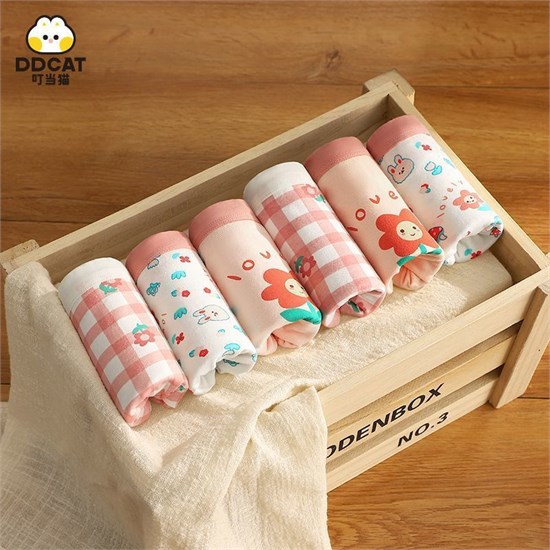 叮当猫女童内裤：用缤纷与舒适 守护宝贝的每一天！