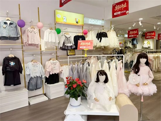 版图再扩！叮当猫儿童生活馆新店启幕：30年陪伴，新意与惊喜共启