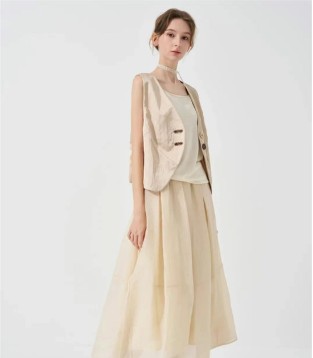 庄玛女装秋季新品 简约而复古文艺