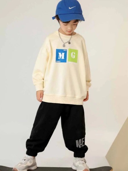秋季为你孩子可选衣服单品，会呼吸的舒适解锁童年高光时刻