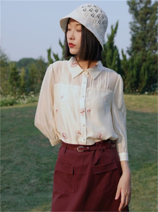 荣子女装｜以布为笺，写就东方女性的诗意栖居