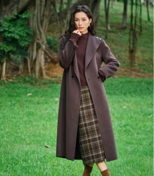 鸢娜尔INNAEYDN 以鸢尾为名，为中国小资女性优雅生活图景织