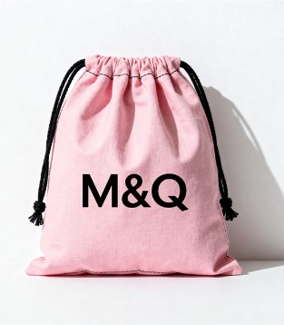 唛之啾（M&Q）：粉色周边，让平凡日子满是仪式感！