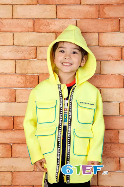 BABiBOO童装品牌2017年秋冬创意连帽外套