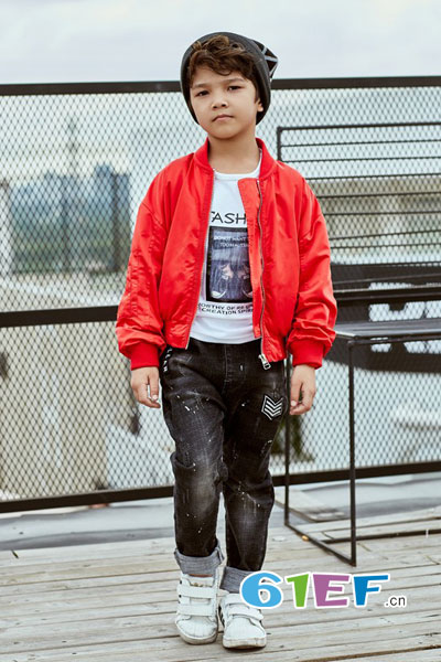 小猪宾果童装品牌2017年秋冬时尚休闲红色男外套