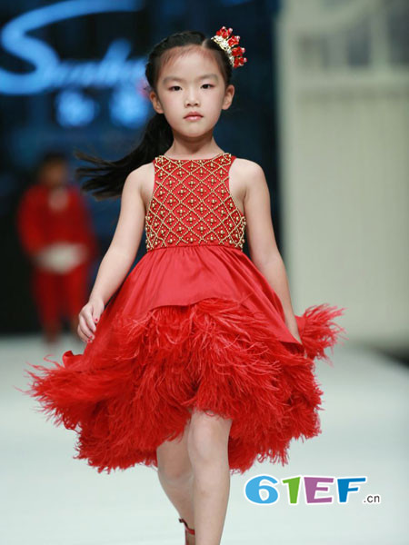 SUN HAI TAO童装品牌时尚复古吊带礼裙