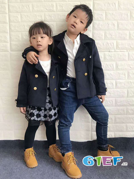 菲丁波特童装品牌2017年秋冬韩式双排扣呢子男女外套