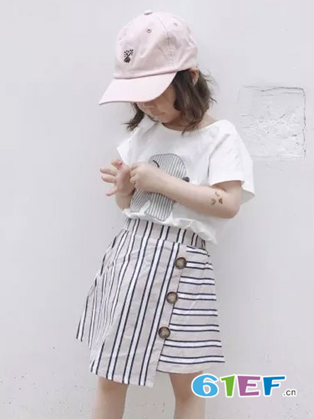 童装品牌2018春夏短袖宽松圆领T桖百搭裙