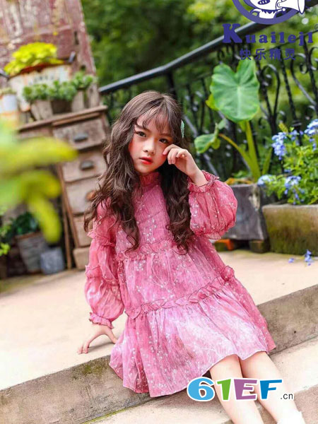 快乐精灵唯美连衣裙 轻松打造气质小潮女