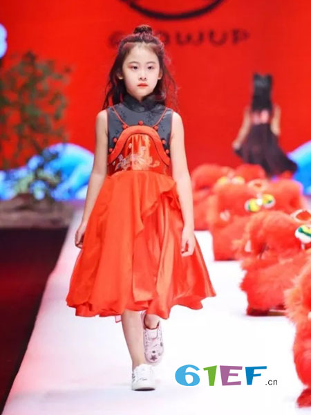 童装品牌2018秋冬礼服套装 原创中国风连衣裙