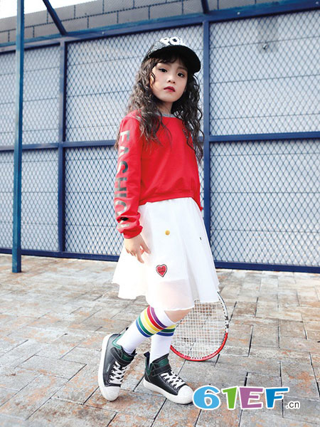 童装品牌2019春夏红色字母袖长袖上衣