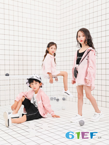 爱心果童装品牌2019春季新款韩版中长款大衣儿童上衣