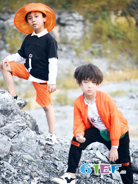 欧米源童装品牌2019春季韩版套头纯色T恤上衣