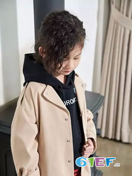 猫王COROLCAT童装品牌2019春季中大儿童两面穿印花外套休闲连帽衫