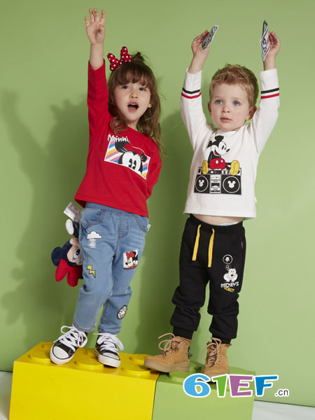 迪士尼宝宝童装品牌2019春季长袖T恤大红儿童条纹上衣