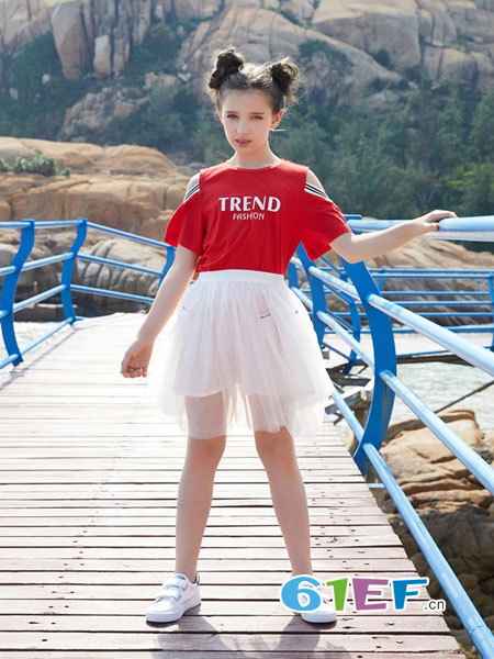 可趣可奇童装品牌2019春夏韩版中大童网纱一字领洋气公主裙