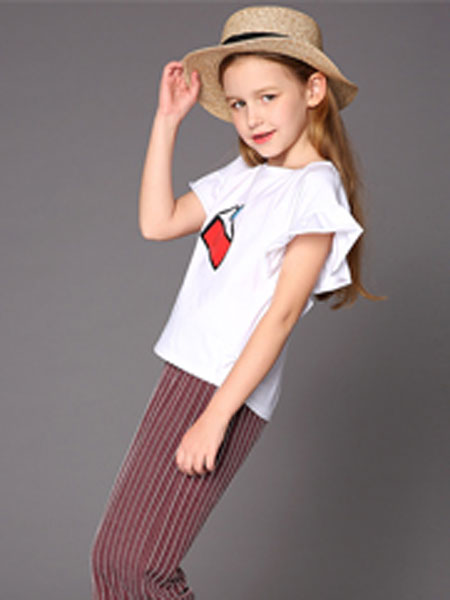 童年依柜童装品牌     活泼可爱、个性鲜明的儿童形象