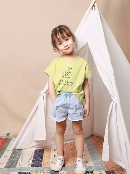 童缘童装品牌     “快时尚”的消费理念