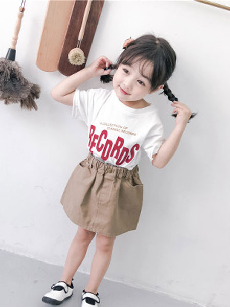 童装品牌2019春夏格子短裤宝宝幼儿园裤